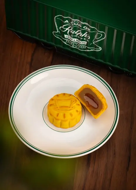 Ralph Lauren Ralph&#39;s Coffee Train Lava Mooncakes